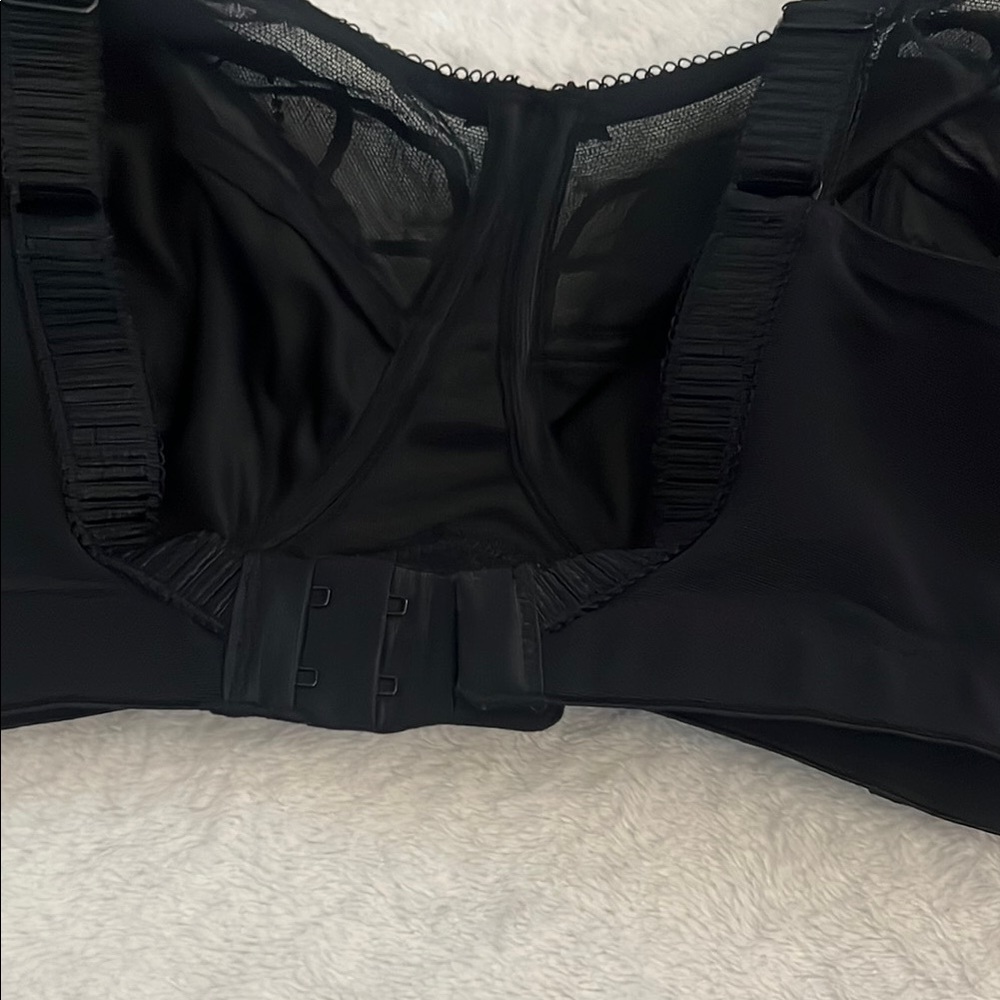 Elomi Black Bra - Picture 4 of 5